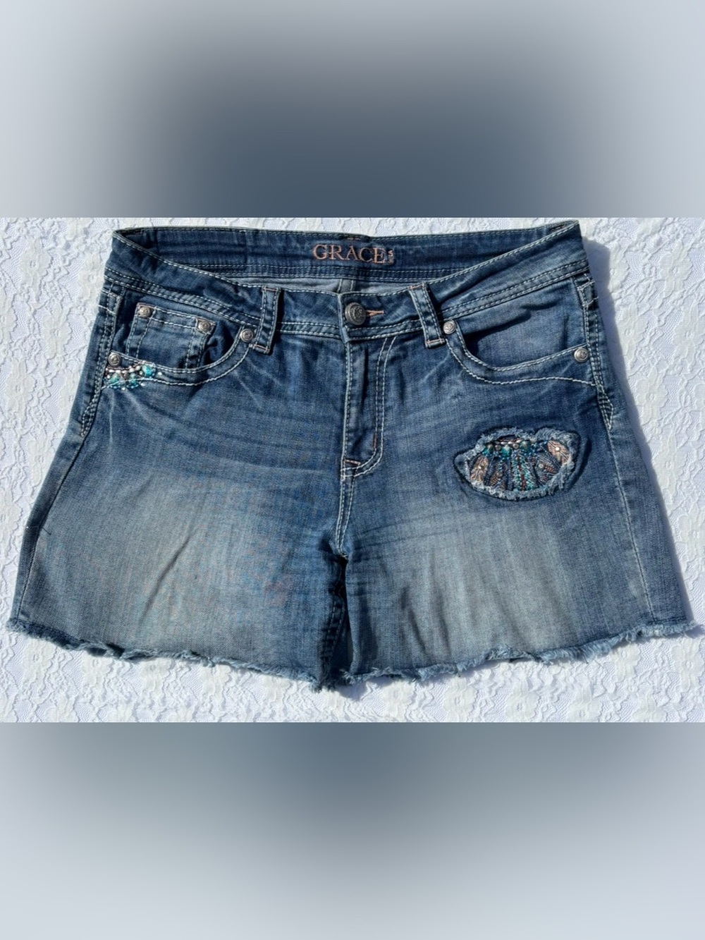 GRACE IN LA Shorts Womens 29 Midi Easy Fit Embellished Pockets Western Gems Raw